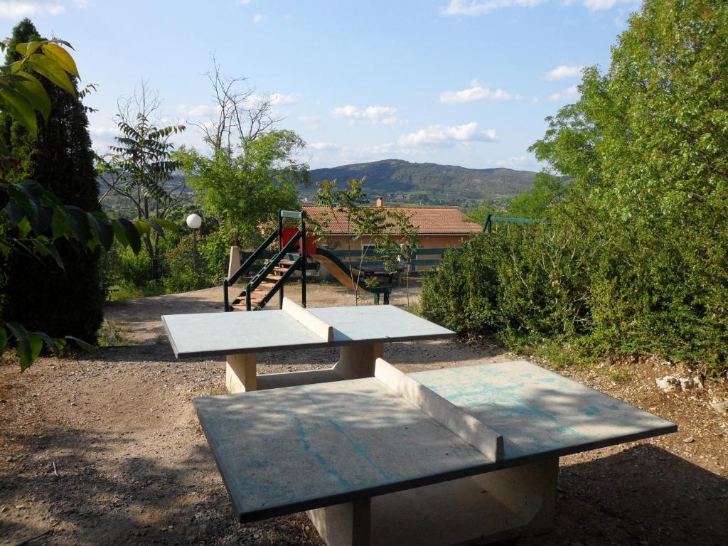 Hotel Les Terrasses de l'Ardèche Salavas Esterno foto